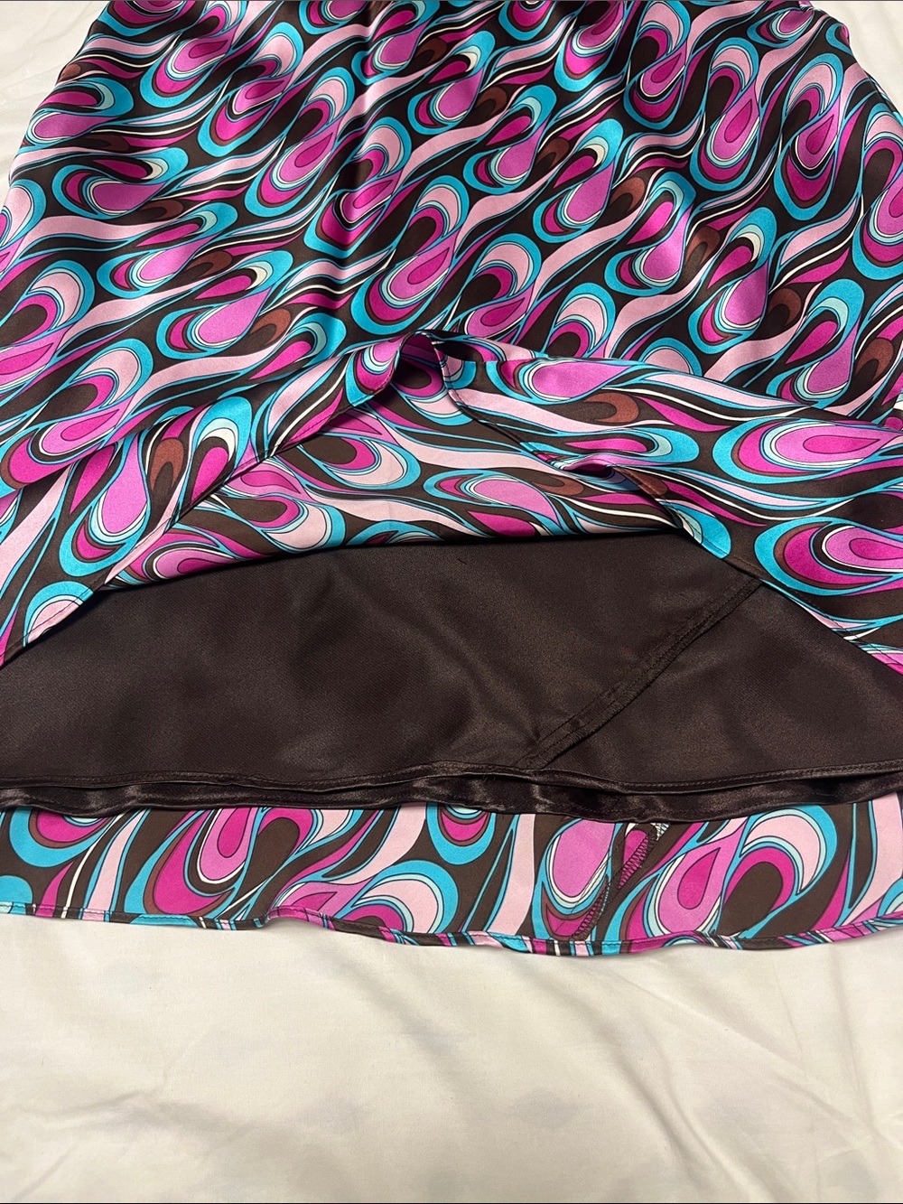 100% Silk Laundry By Shelli Segal Swirl Pattern Halter Dress. - Picture 3 of 9